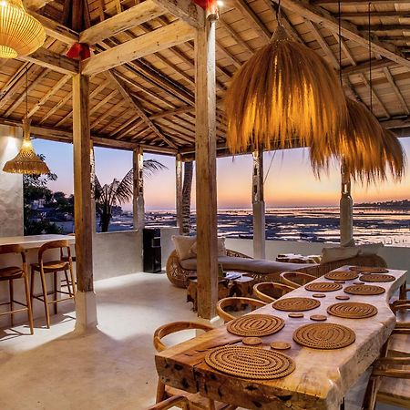 Sunset House Ceningan, 10 Person Beachview Private Villa Nusa Lembongan  Exterior photo