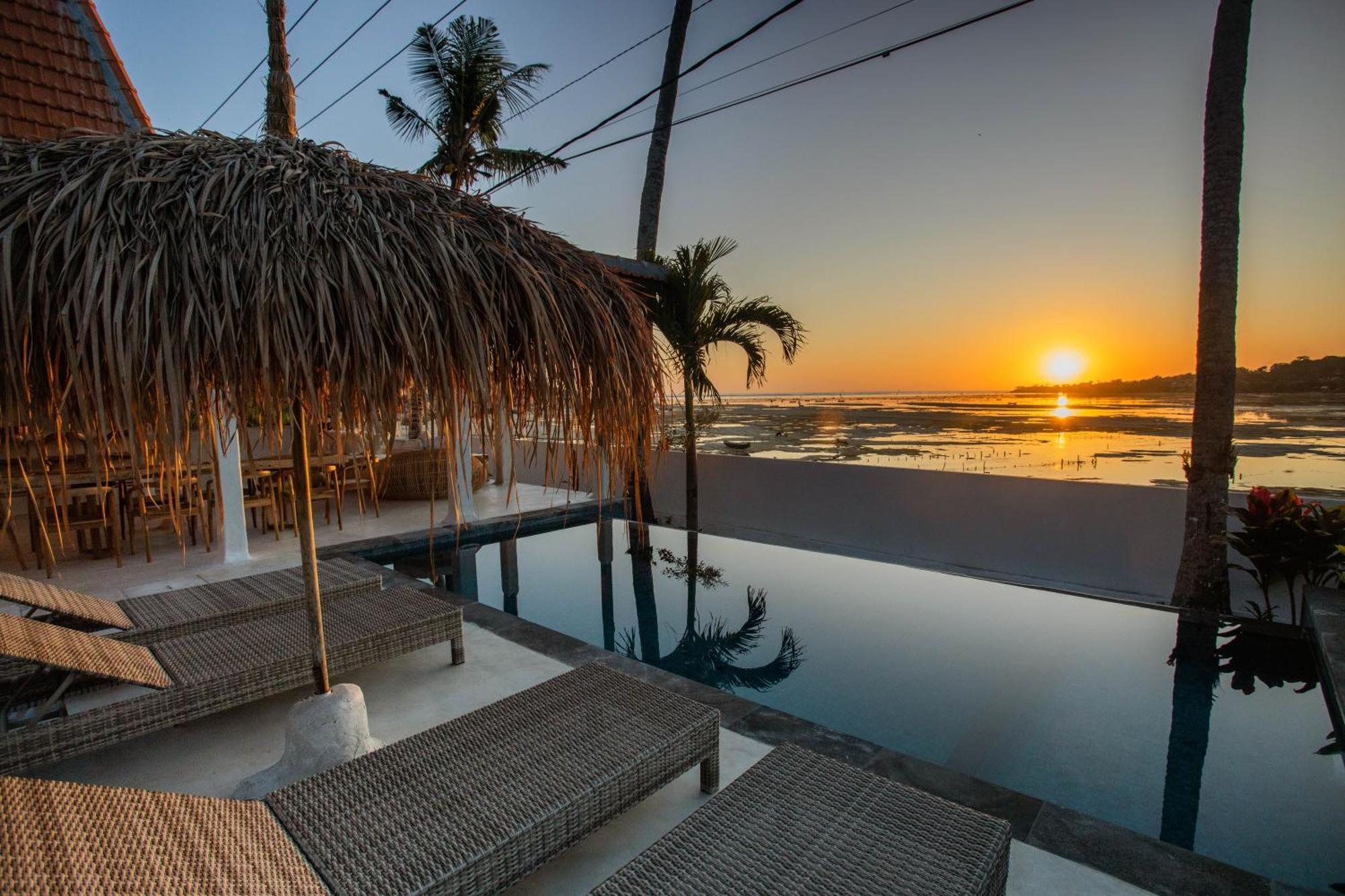 Sunset House Ceningan, 10 Person Beachview Private Villa Nusa Lembongan  Exterior photo
