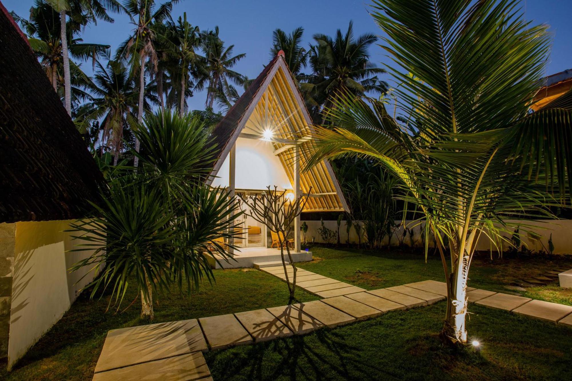 Sunset House Ceningan, 10 Person Beachview Private Villa Nusa Lembongan  Exterior photo