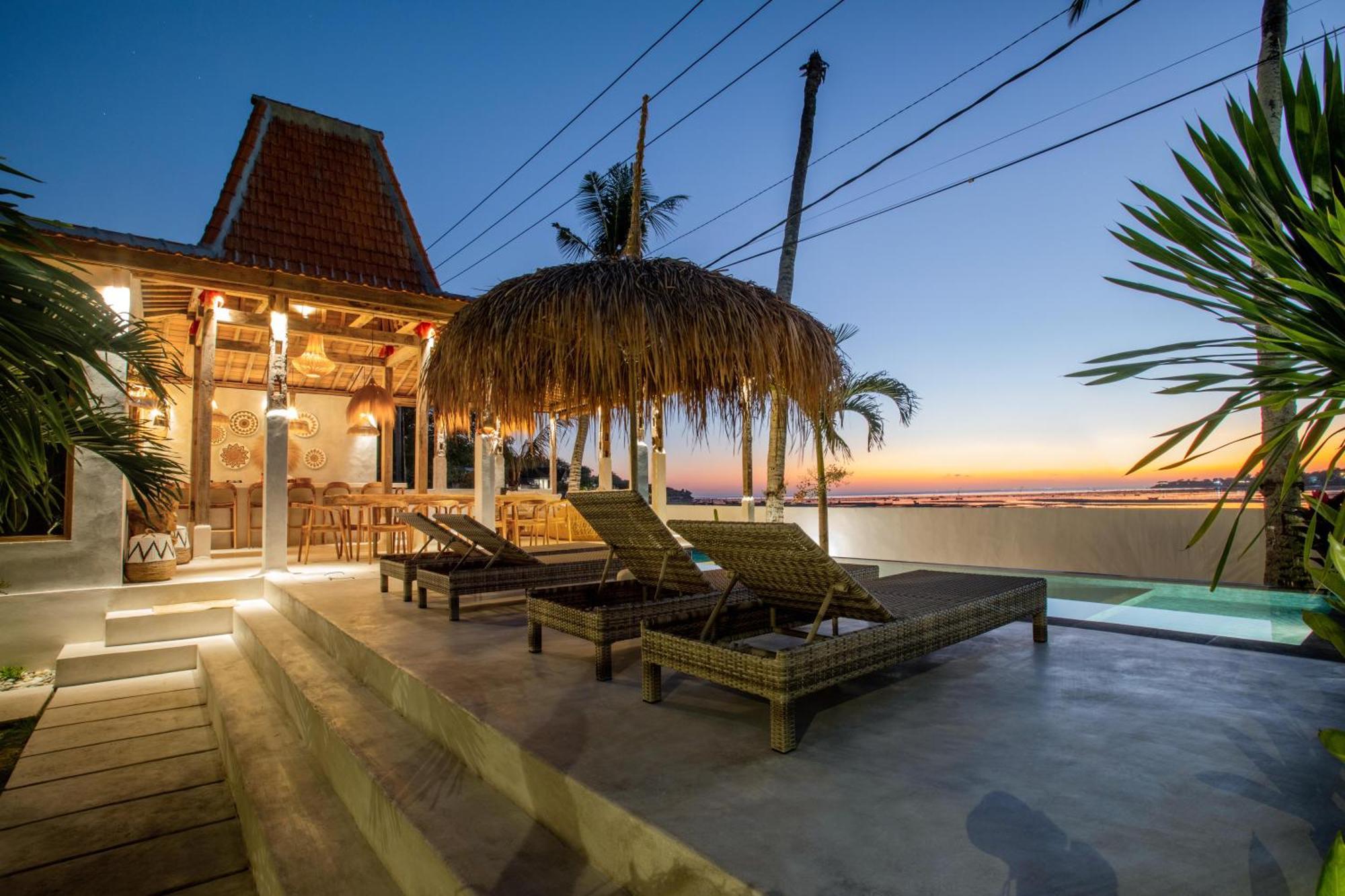 Sunset House Ceningan, 10 Person Beachview Private Villa Nusa Lembongan  Exterior photo