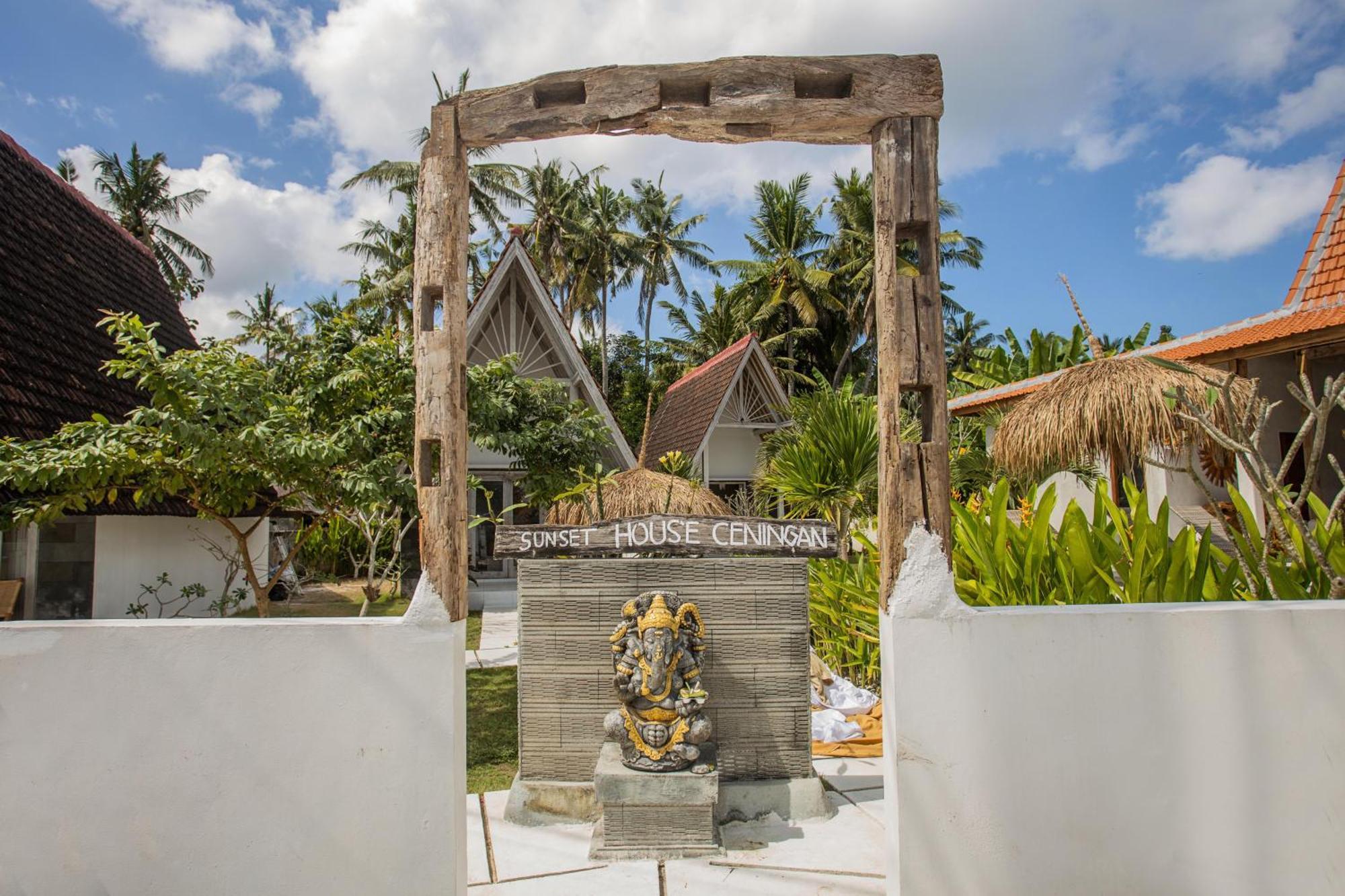Sunset House Ceningan, 10 Person Beachview Private Villa Nusa Lembongan  Exterior photo